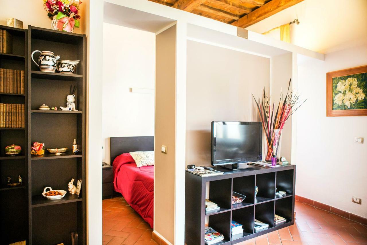 Art '900 Santa Maria Novella Apartment Florenz